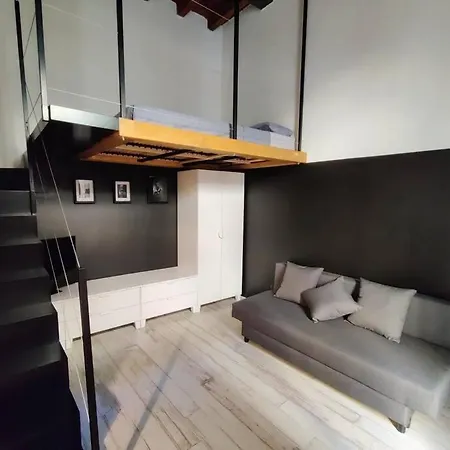 Casa Volturno * Monza